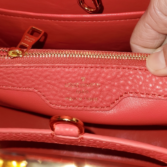 LV Capucines MM bag - Picture 14 of 15